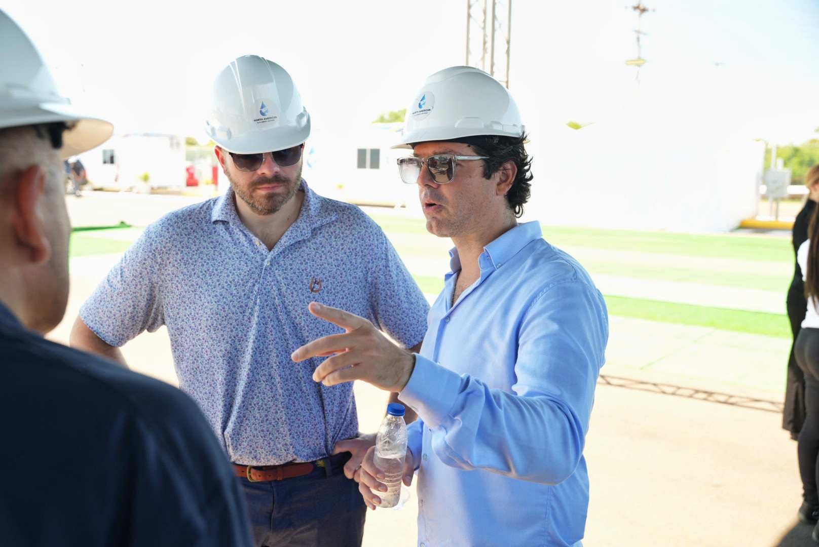 Dan Kennedy, asesor del Departamento de Estado de EEUU, visita Petrozamora en el estado Zulia junto a Alejandro Betancourt