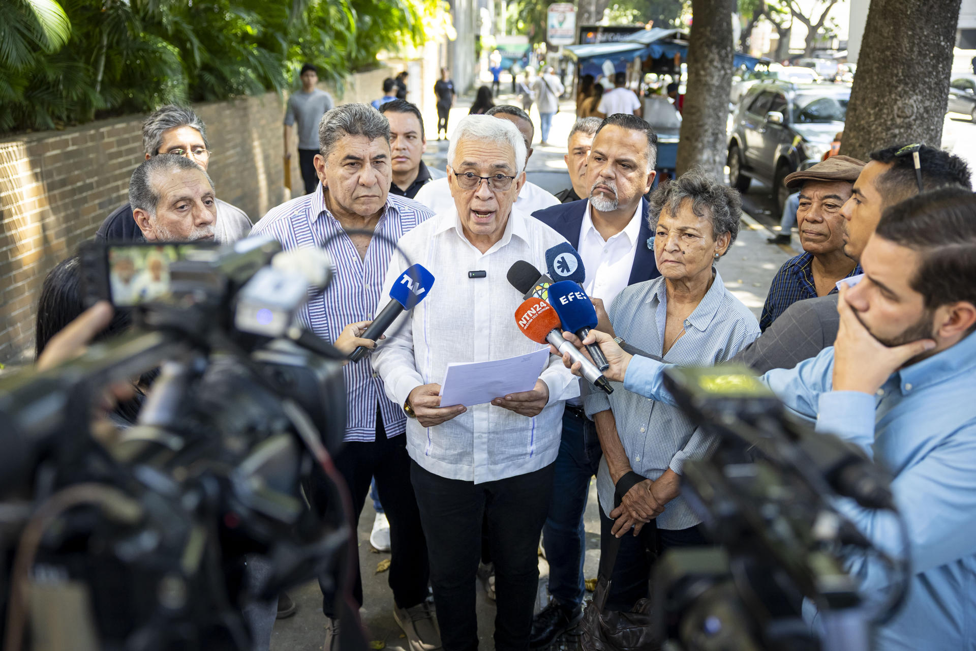 Alianza por Venezuela exige fecha "precisa y próxima" de presidenciales en Venezuela