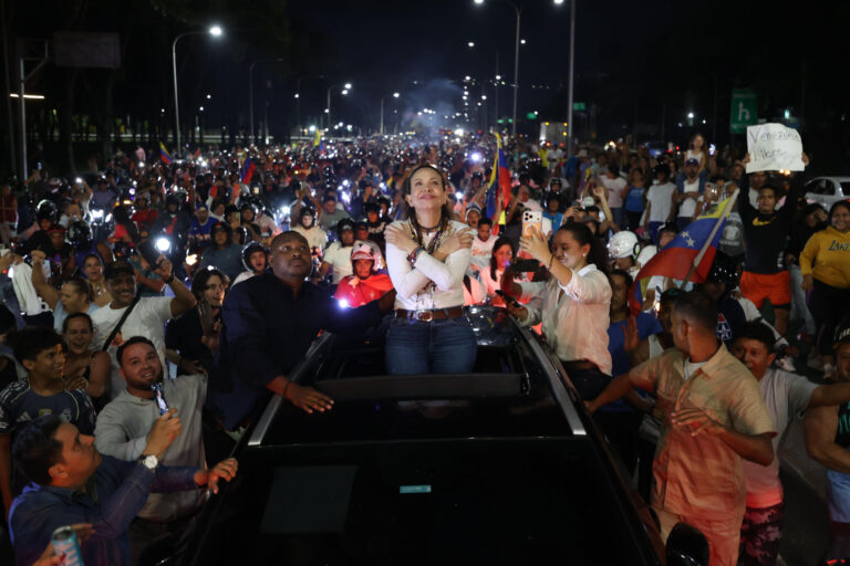 “Esto ni le quita ni le da votos a nadie”: el regreso de Machado reaviva la esperanza y la disputa por los votantes venezolanos en Miami