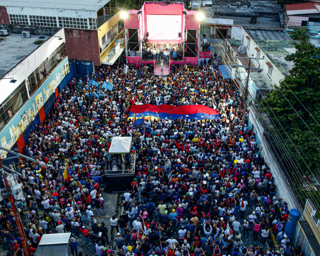 "Pronto van a ver alivio", dice Delcy Rodríguez en medio de crisis eléctrica en Venezuela