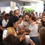 María Corina Machado se reúne con familiares de presos políticos que denuncian torturas y falta de atención médica