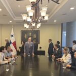 Canciller de Panamá se reúne con delegación venezolana para coordinar asistencia tras el sismo