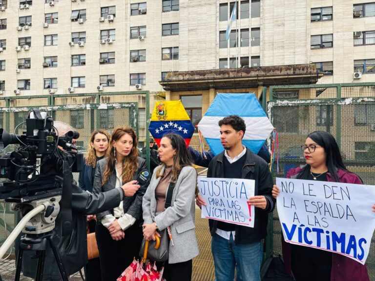 ONG piden a la justicia argentina continuar investigación por presuntos crímenes de lesa humanidad en Venezuela