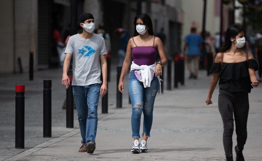 Julio Castro alerta sobre circulación de covid-19, influenza y otros virus respiratorios en Caracas